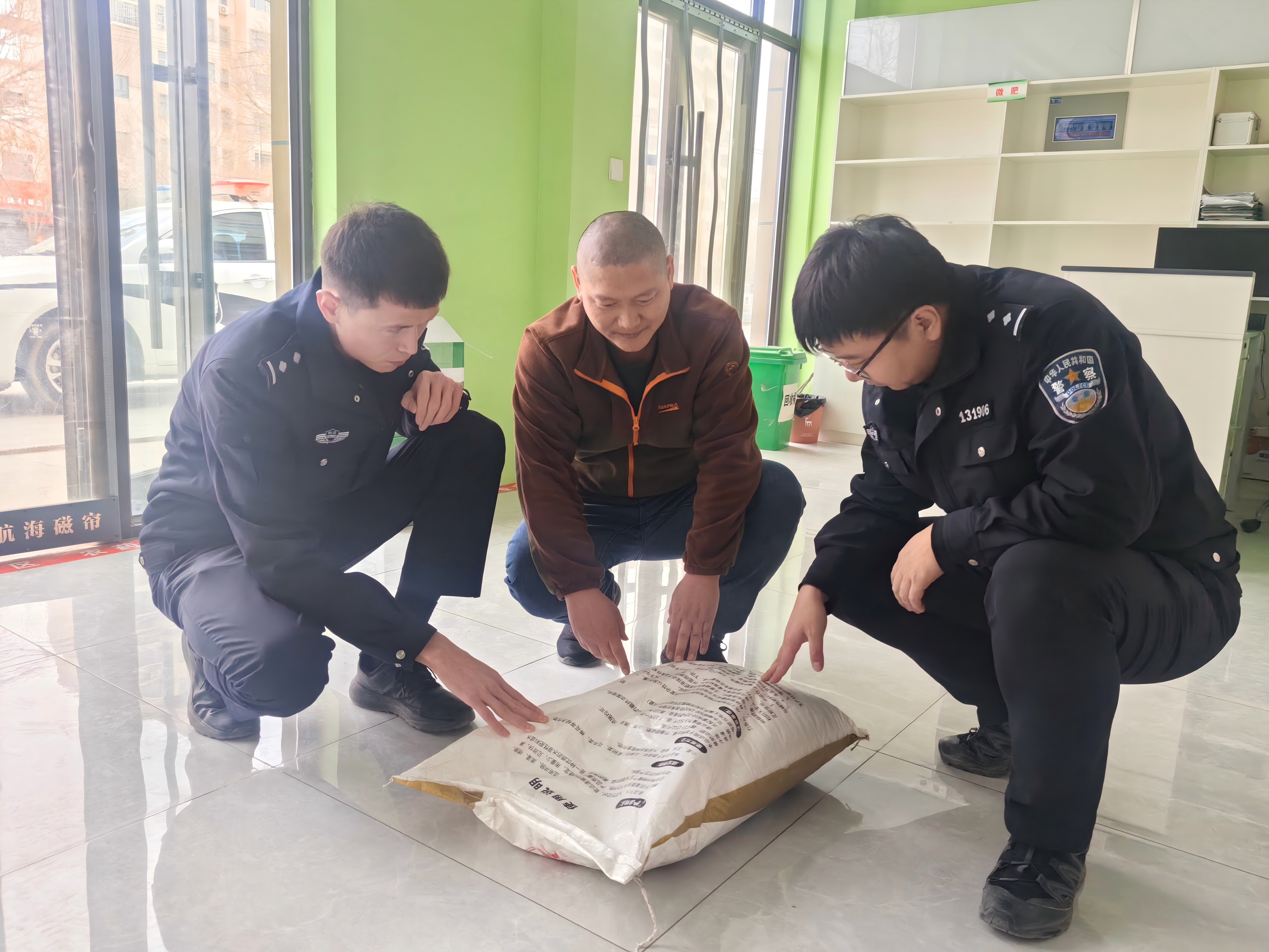 护航春耕生产 守护农资安全